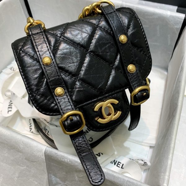 Chanel vintage messenger bag 4