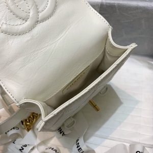 Chanel vintage messenger bag 17