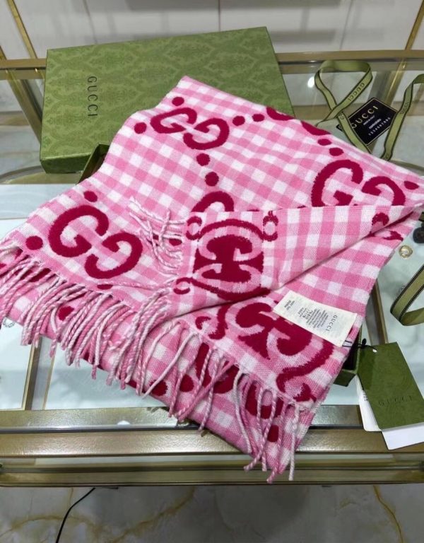 GUCCI GG jacquard wool scarf 4