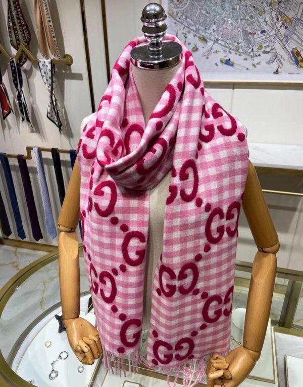 GUCCI GG jacquard wool scarf 5