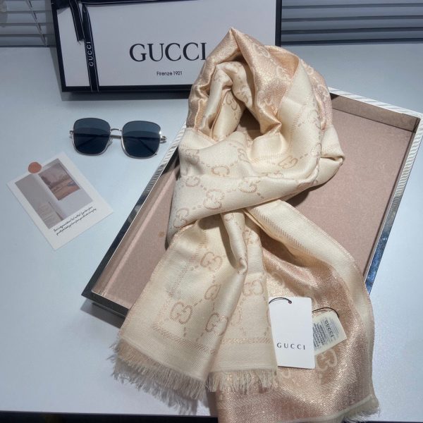 GUCCI GG wool jacquard scarf 3