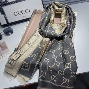 GUCCI GG wool jacquard scarf 9
