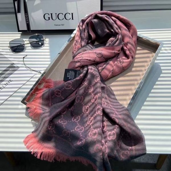 GUCCI GG wool scarf 3