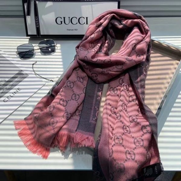GUCCI GG wool scarf 4