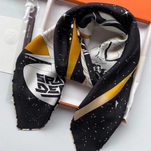 HERMES SPACCE DERBY SCARF 90 7