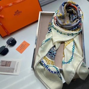 HERMES TWIL CASHMERE SQUARE SCARF 8