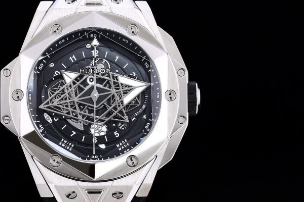 HUBLOT Big Bang Sang Bleu II black silver Watch 10