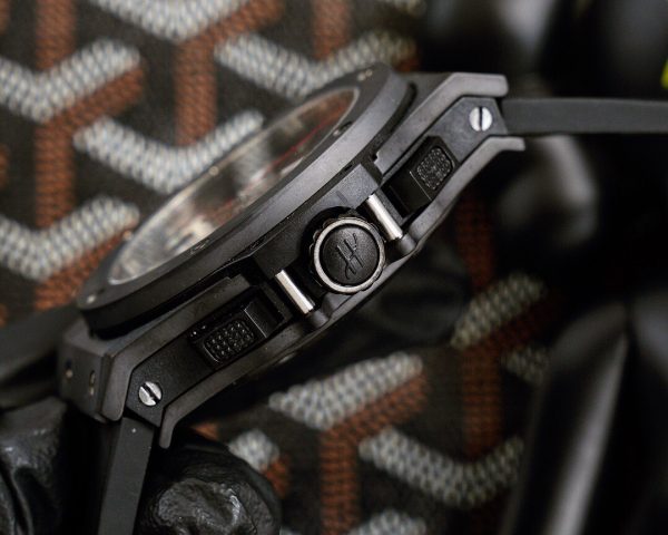 HUBLOT Bigbang crystal scratch-resistant mirror black Watch 7