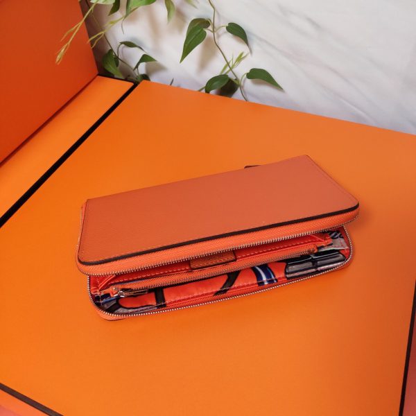 Hermes Epsom size 20 orange Wallet 3