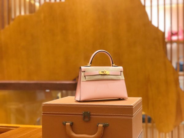 Hermes Mini Kelly 3Q light pink Bag 4