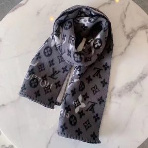 LOUIS VUITTON ALL YOU NEED SCARF 8