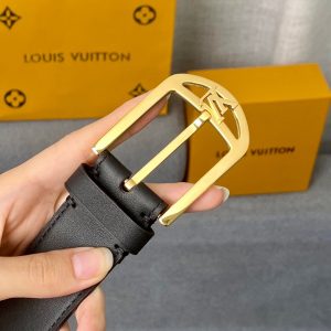 Louis Vuitton Classic gold Logo Belts 14