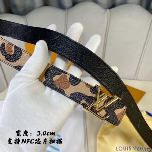 Louis Vuitton SS21 New gold Logo Belts 17