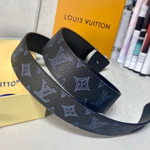 Louis Vuitton Shape silver Belts 13