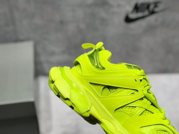 Shoes Balenciaga Sneaker Tess.s.Gomma 3.0 fluorescent yellow 8