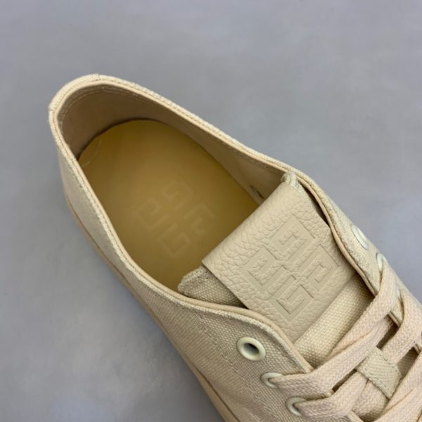 Shoes GIVENCHY Original New beige 3