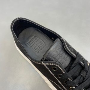 Shoes GIVENCHY Original New black x white 12