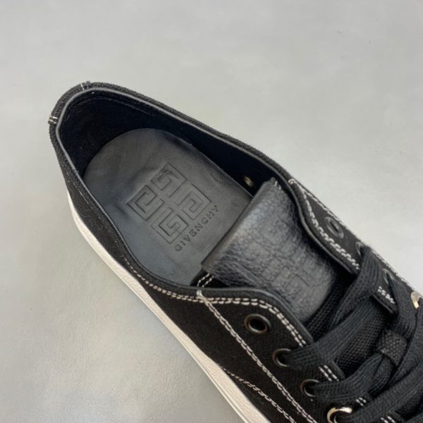 Shoes GIVENCHY Original New black x white 3