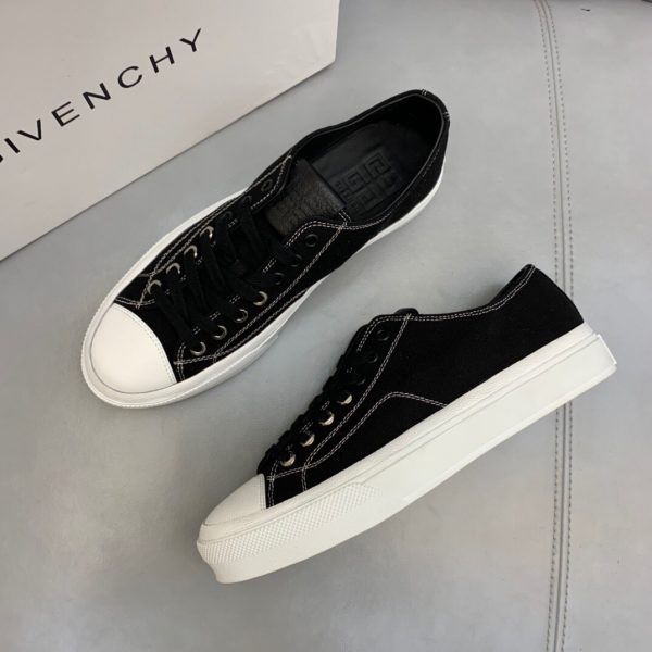 Shoes GIVENCHY Original New black x white 8