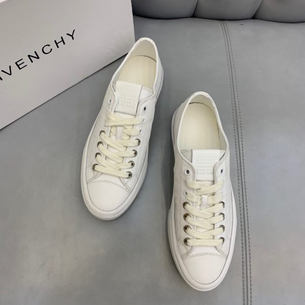 Shoes GIVENCHY Original New full white 8
