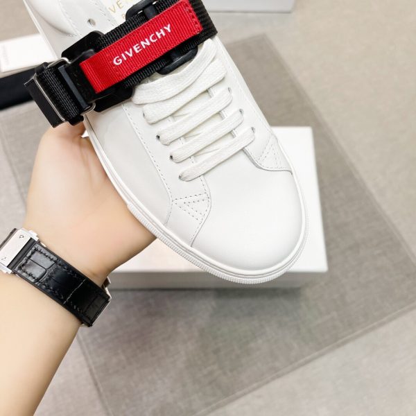 Shoes GIVENCHY PARIS 2021 New white black red 2