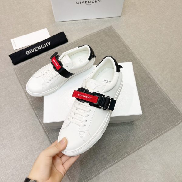 Shoes GIVENCHY PARIS 2021 New white black red 4