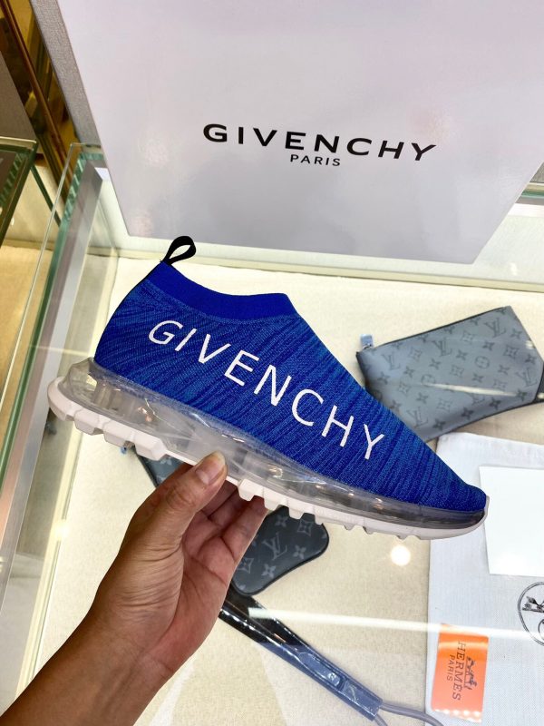 Shoes GIVENCHY PARIS Low-top Air-cushioned blue 4