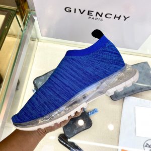 Shoes GIVENCHY PARIS Low-top Air-cushioned blue 17
