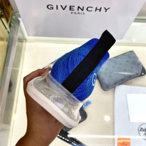 Shoes GIVENCHY PARIS Low-top Air-cushioned blue 18