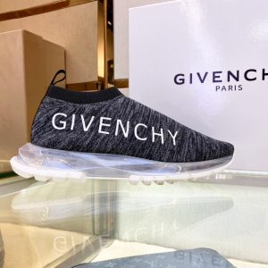Shoes GIVENCHY PARIS Low-top Air-cushioned dark gray 10