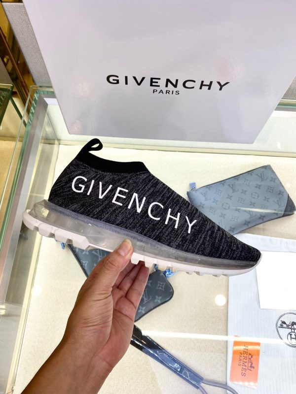 Shoes GIVENCHY PARIS Low-top Air-cushioned dark gray 4