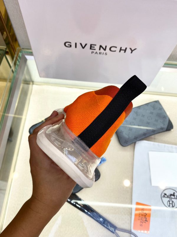 Shoes GIVENCHY PARIS Low-top Air-cushioned orange 7