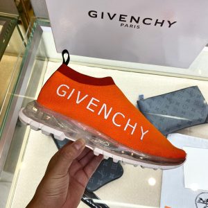 Shoes GIVENCHY PARIS Low-top Air-cushioned orange 17