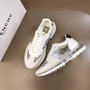 Shoes GIVENCHY PARIS Low-top Air-cushioned white x gray 19