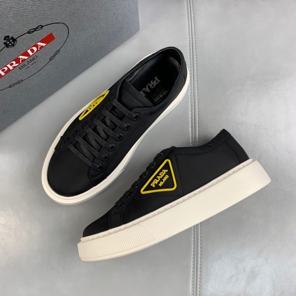 Shoes PRADA thick-soled lace-up casual black x yellow 9